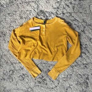 Wild Fable Mustard Buttoned loose cropped Top—-Size: Medium